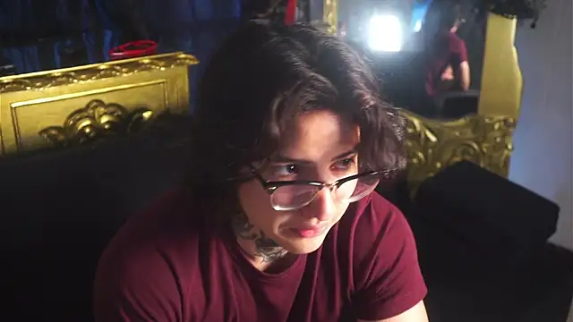 Snapshot of dantecoppolaa_ chatting on March 6, 2:18 pm dantecoppolaa online show from March 6, 2:18 pm