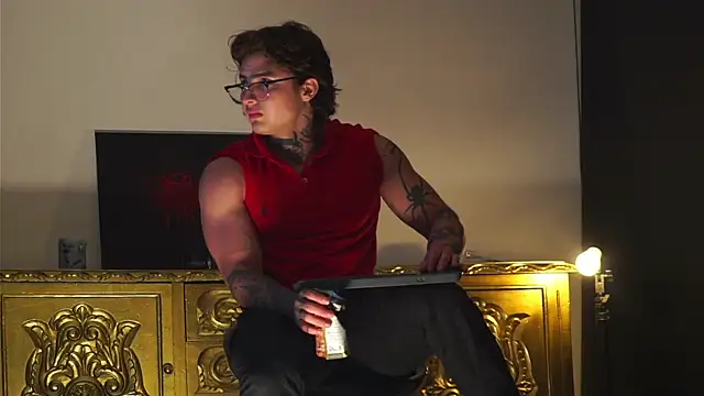 Snapshot of dantecoppolaa_ chatting on October 2, 12:17 am dantecoppolaa online show from October 2, 12:17 am