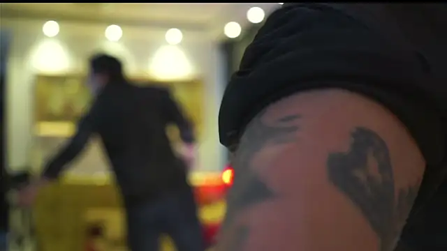 dantecoppolaa  online show from December 15, 10:25 pm