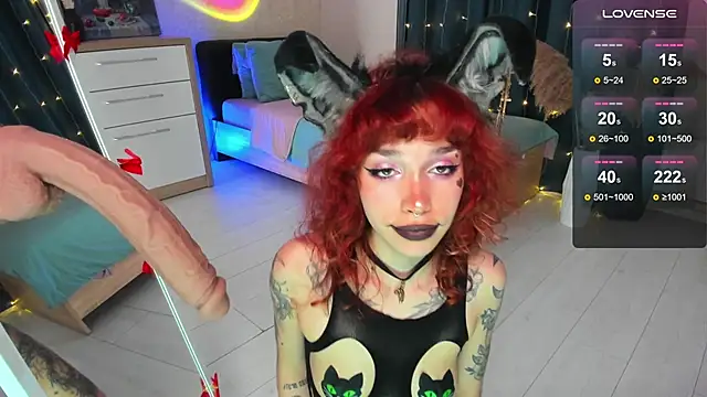 LeylaNoiry online show from February 9, 9:28 pm