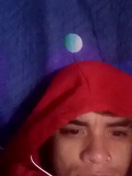 Snapshot of mailo_bronw chatting on December 2, 11:34 pm mailo bronw online show from December 2, 11:34 pm