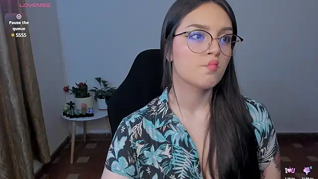 Snapshot of anaveleeez chatting on January 30, 2:16 am anaveleeez online show from January 30, 2:16 am