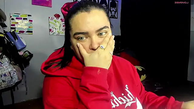 Snapshot of Luise_Meyrink chatting on February 19, 7:39 am Luise Meyrink online show from February 19, 7:39 am