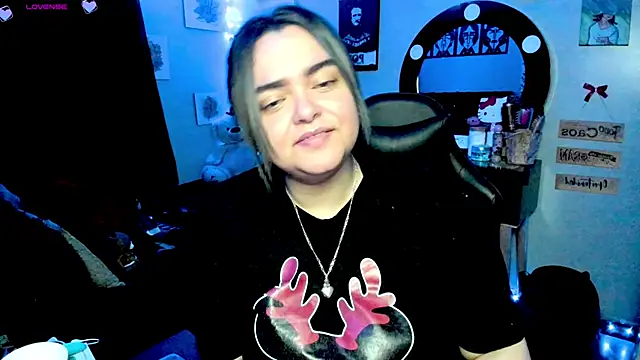 Snapshot of Luise_Meyrink chatting on March 6, 3:13 am Luise Meyrink online show from March 6, 3:13 am