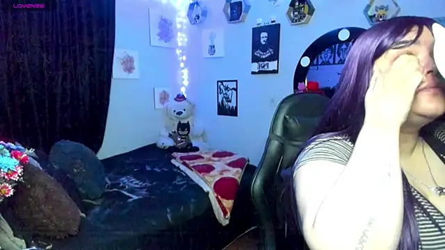 Snapshot of Luise_Meyrink chatting on March 11, 3:59 am Luise Meyrink online show from March 11, 3:59 am