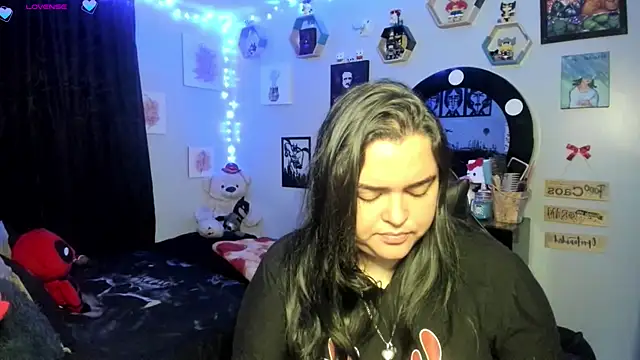 Snapshot of Luise_Meyrink chatting on March 21, 4:17 am Luise Meyrink online show from March 21, 4:17 am