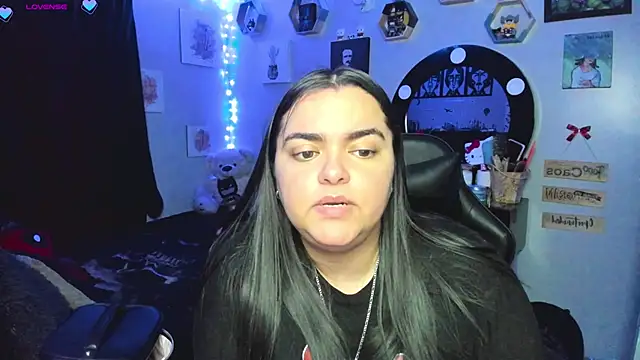 Snapshot of Luise_Meyrink chatting on March 23, 3:32 am Luise Meyrink online show from March 23, 3:32 am