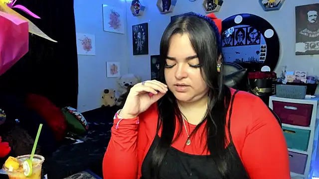 Snapshot of Luise_Meyrink chatting on December 14, 2:39 am Luise Meyrink online show from December 14, 2:39 am