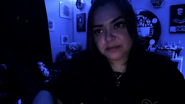 Snapshot of Luise_Meyrink chatting on December 20, 2:40 am Luise Meyrink online show from December 20, 2:40 am