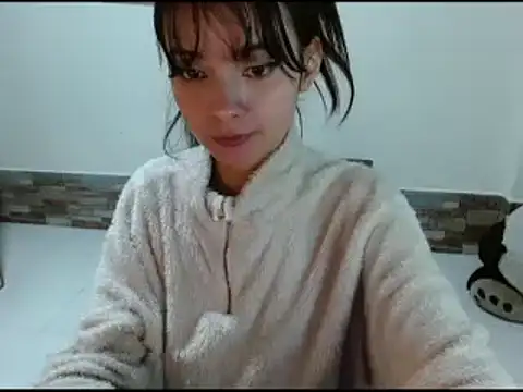 Snapshot of _annie_rosse chatting on December 19, 1:07 am  annie rosse online show from December 19, 1:07 am