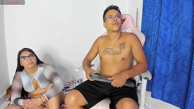 Latinos couples online show from March 9, 3:54 am