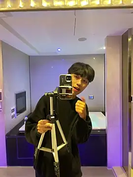 Snapshot of hihi0169 chatting on January 3, 12:41 pm hihi0169 online show from January 3, 12:41 pm