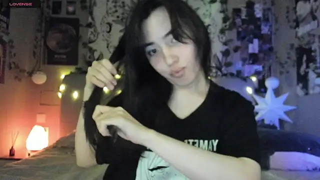 Anisawithlove online show from February 26, 6:21 pm