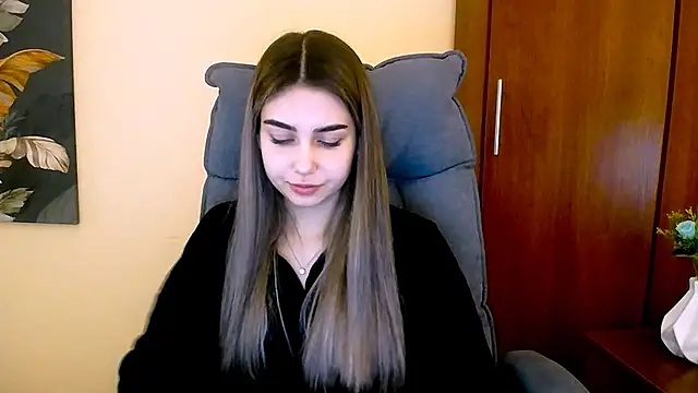 Snapshot of Lili_magic chatting on January 28, 3:25 pm Lili magic online show from January 28, 3:25 pm