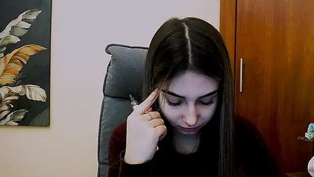 Snapshot of Lili_magic chatting on February 11, 12:27 pm Lili magic online show from February 11, 12:27 pm