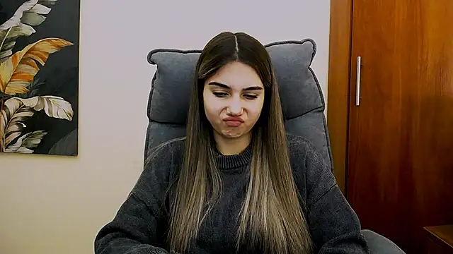 Snapshot of Lili_magic chatting on March 1, 4:11 pm Lili magic online show from March 1, 4:11 pm