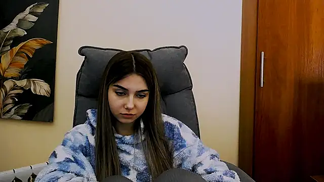 Snapshot of Lili_magic chatting on March 6, 4:49 pm Lili magic online show from March 6, 4:49 pm