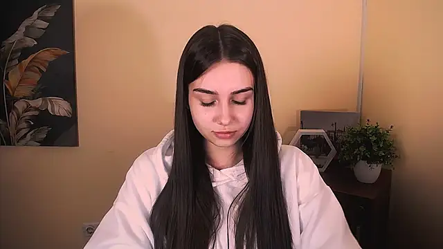 Snapshot of Lili_magic chatting on October 14, 2:40 pm Lili magic online show from October 14, 2:40 pm