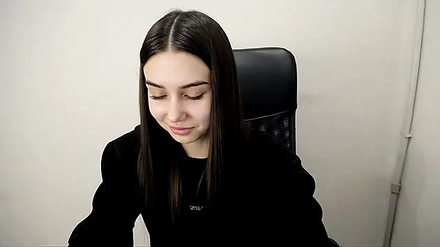 Snapshot of Lili_magic chatting on October 24, 9:28 am Lili magic online show from October 24, 9:28 am