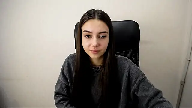 Snapshot of Lili_magic chatting on October 25, 7:27 am Lili magic online show from October 25, 7:27 am