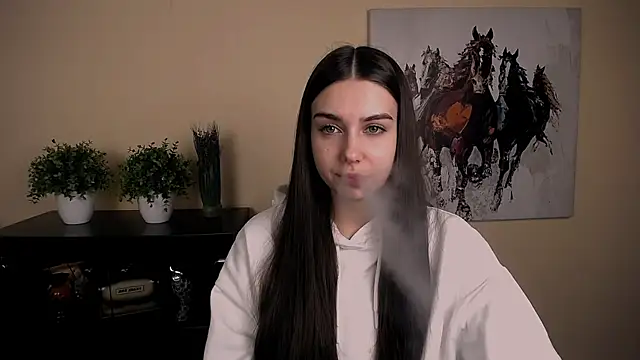 Snapshot of Lili_magic chatting on November 16, 3:39 pm Lili magic online show from November 16, 3:39 pm