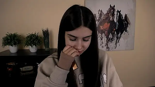 Snapshot of Lili_magic chatting on November 25, 8:47 am Lili magic online show from November 25, 8:47 am