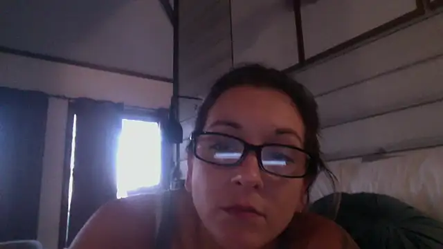 Snapshot of bella8769 chatting on February 22, 12:01 am bella8769 online show from February 22, 12:01 am