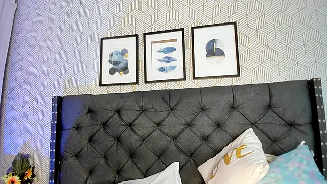 emma  smith1 online show from February 28, 3:04 pm