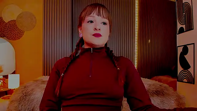 Snapshot of HalaanaTendeer chatting on December 3, 12:03 pm HalaanaTendeer online show from December 3, 12:03 pm