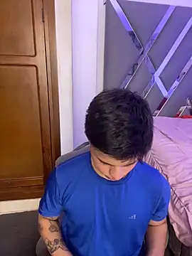 Snapshot of Niicky1_ chatting on December 4, 9:13 pm Niicky1  online show from December 4, 9:13 pm