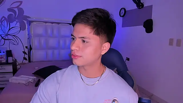 Snapshot of Niicky1_ chatting on December 30, 11:49 pm Niicky1  online show from December 30, 11:49 pm