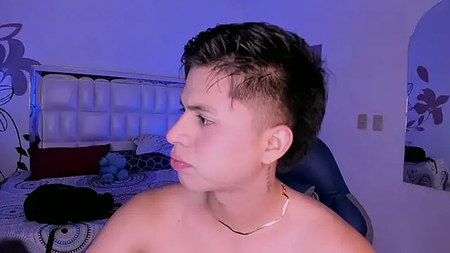 Snapshot of Niicky1_ chatting on February 25, 8:51 pm Niicky1  online show from February 25, 8:51 pm