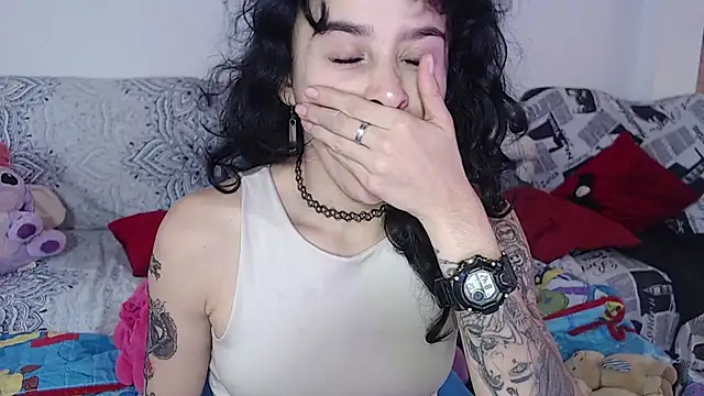 Snapshot of kitty22_ chatting on January 8, 1:41 pm kitty22 online show from January 8, 1:41 pm