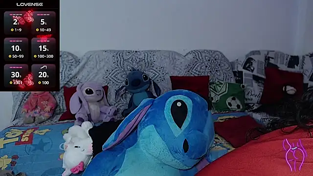 Snapshot of kitty22_ chatting on January 27, 1:30 pm kitty22 online show from January 27, 1:30 pm