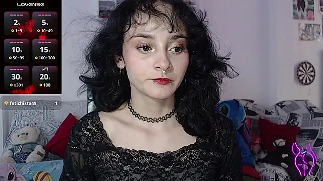 Snapshot of kitty22_ chatting on February 12, 3:27 pm kitty22 online show from February 12, 3:27 pm