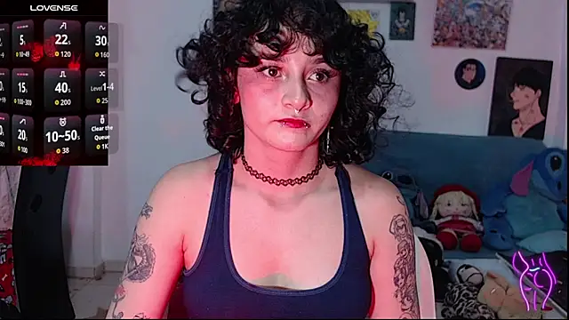 Snapshot of kitty22_ chatting on November 14, 1:32 pm kitty22 online show from November 14, 1:32 pm