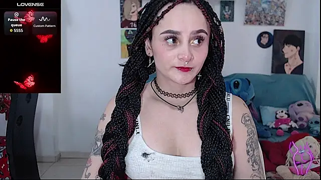 Snapshot of kitty22_ chatting on December 4, 2:48 pm kitty22 online show from December 4, 2:48 pm