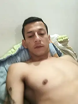 Snapshot of JoseHosther20@xh chatting on September 14, 4:33 am JoseHosther20xh online show from September 14, 4:33 am