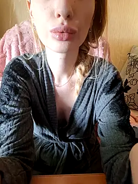 Snapshot of Elza_kom chatting on November 15, 7:16 am Elza kom online show from November 15, 7:16 am