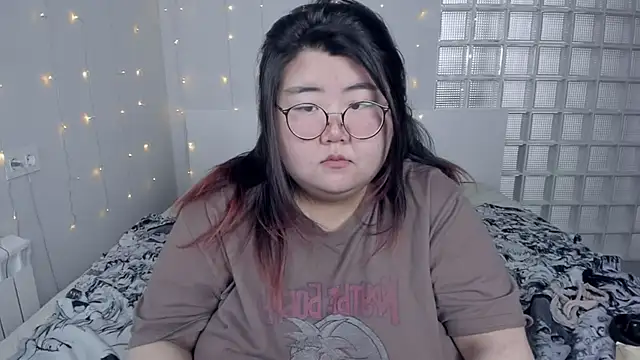 Nadine asian online show from December 7, 7:49 am