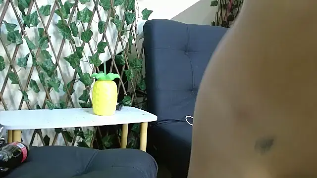 lady scarlettt online show from March 5, 6:23 pm