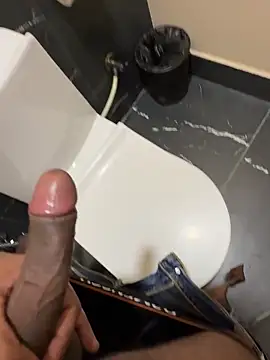 Snapshot of Vbreaker chatting on September 15, 8:36 am Vbreaker online show from September 15, 8:36 am