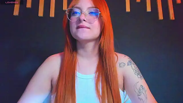 Snapshot of izyzys_baker chatting on December 5, 4:43 am izyzys baker online show from December 5, 4:43 am