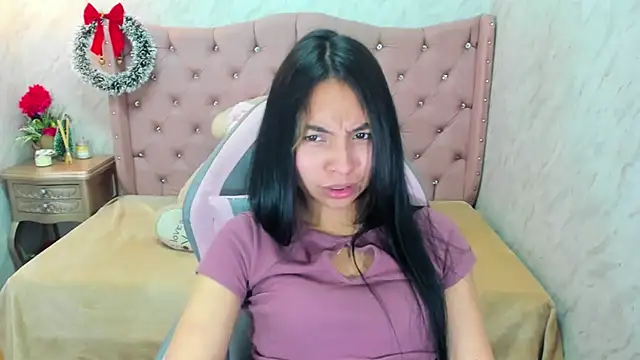 Snapshot of XSmaggiiee chatting on January 7, 2:53 am XSmaggiiee online show from January 7, 2:53 am