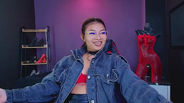 JadaRoberts online show from December 10, 11:51 pm