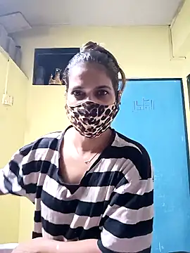 indianliza online show from December 17, 2:22 pm