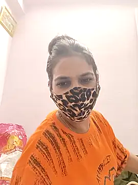 indianliza online show from December 4, 3:10 pm