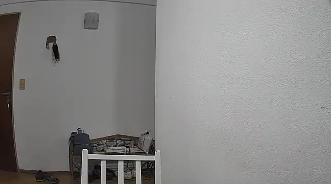 Snapshot of stupid_babybird chatting on January 18, 2:36 am stupid babybird online show from January 18, 2:36 am