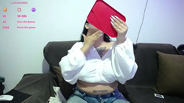 Snapshot of sara_winehouse1 chatting on January 28, 2:43 am sara winehouse1 online show from January 28, 2:43 am