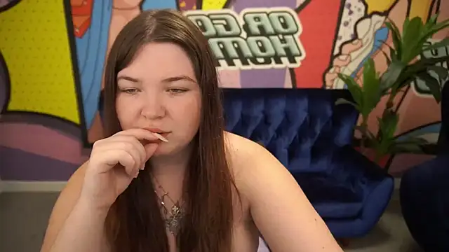 Snapshot of RosieMoons chatting on October 26, 8:37 pm RosieMoons online show from October 26, 8:37 pm